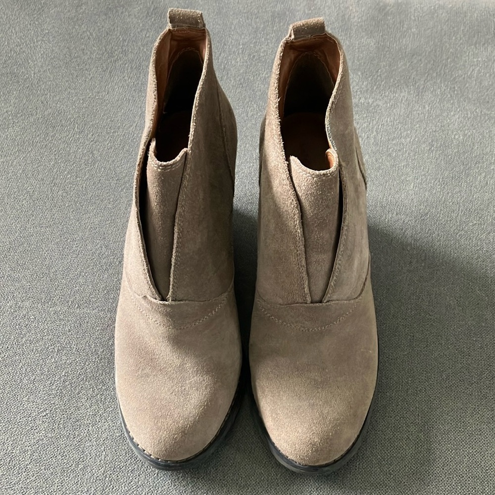 Lucky Brand Leather Taupe Ankle Boots